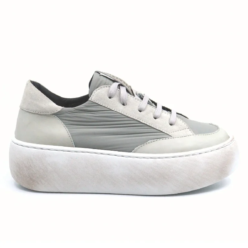 Izar Jazzy Sneaker In Grey