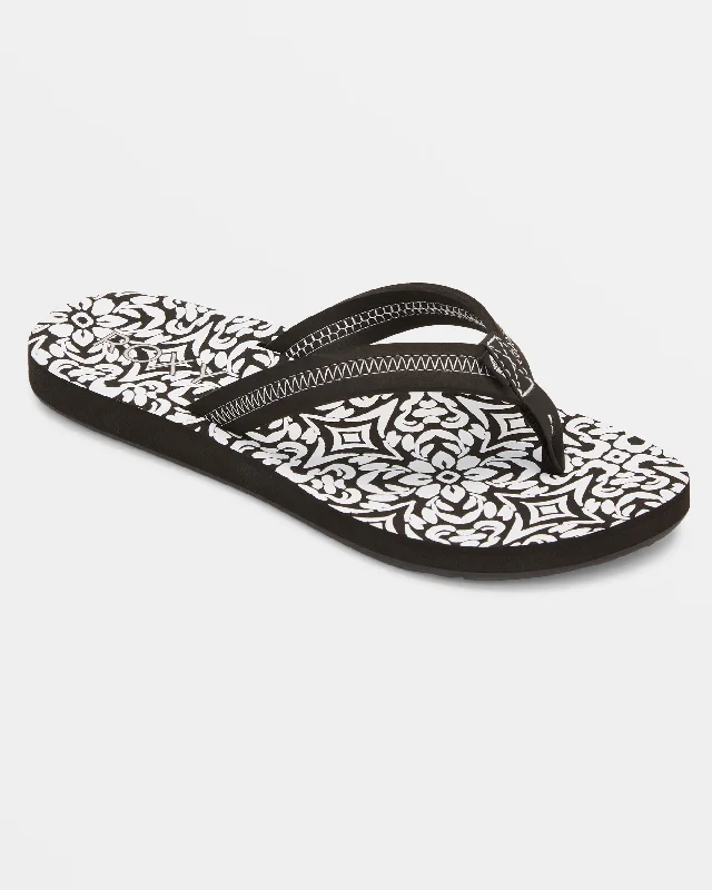 Vista Loreto II Flip-Flops - Black/Soft White